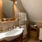 Zador Vendeghaz Apartman *